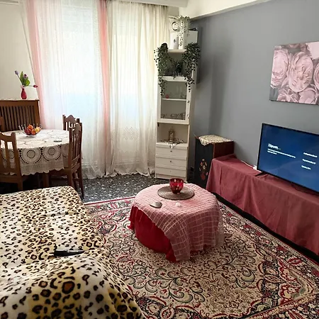 Marys Apartment Central Larissa Exterior photo